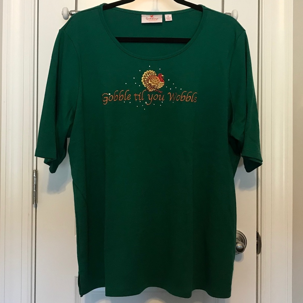QF green short sleeve top with embroidered “Gobble til you Wobble” (XL) - Picture 5 of 14